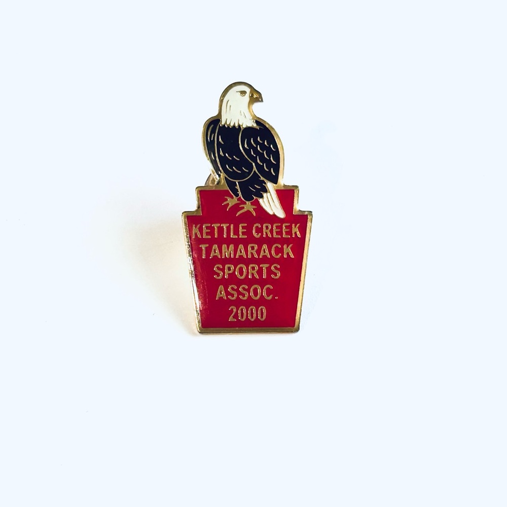 2000 Kettle Creek Tamarack Sports Association Eagle Enamel Pin - Red and Gold